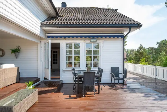 Innholdsrik enebolig, vestvendt og usjenert - stor tomt - Falchåsen Syd — bilde 12