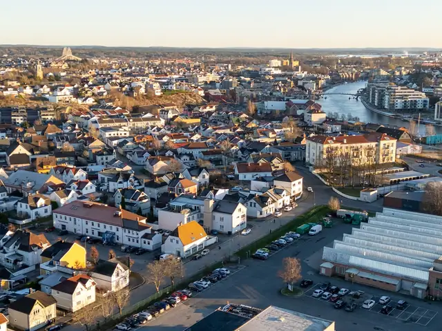 Velholdt 3- roms leilighet med garasje, heis og innglasset balkong — bilde 36