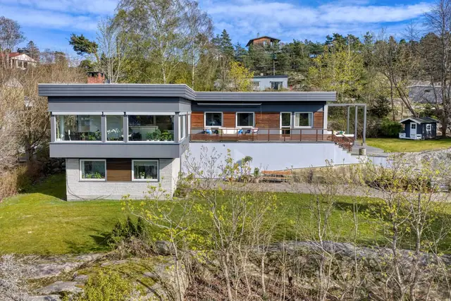 Arkitektegnet, elegant og innholdsrik 60-talls villa - ved Skrenten på Begby — bilde 4
