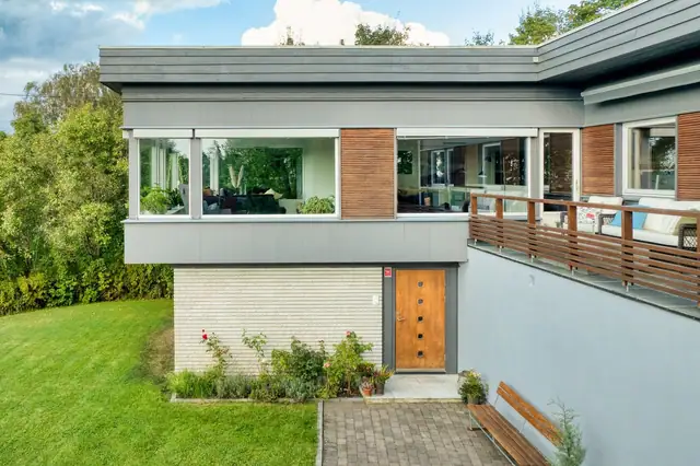 Arkitektegnet, elegant og innholdsrik 60-talls villa - ved Skrenten på Begby — bilde 5