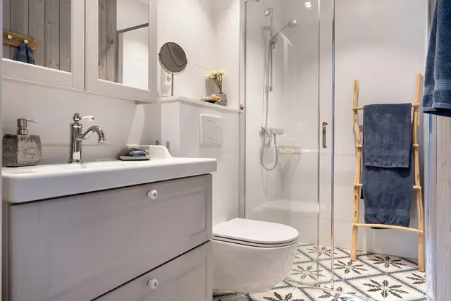 Badet i tilknytning til hovedsoverommet (2020).