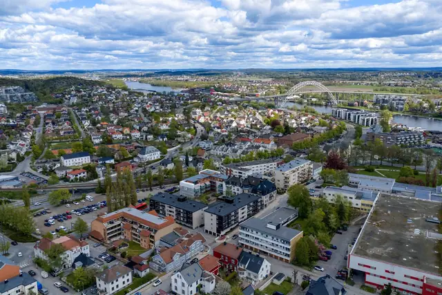 Fredrikstad sentrum - Rolig & sentral 2-roms| egen P-plass i parkeringsanlegg & solrik markterrasse | Cicignon — bilde 31