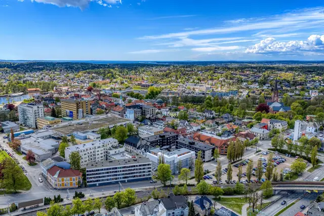 Fredrikstad sentrum - Rolig & sentral 2-roms| egen P-plass i parkeringsanlegg & solrik markterrasse | Cicignon — bilde 33