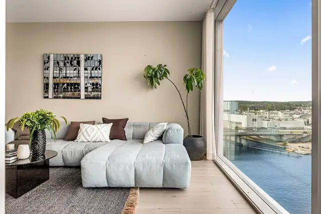 When location matters. Large penthouse flat - new in 2021 - three bedrooms, two bathrooms, approx. 30 m² glazed veranda. Kråkerøy — image 3