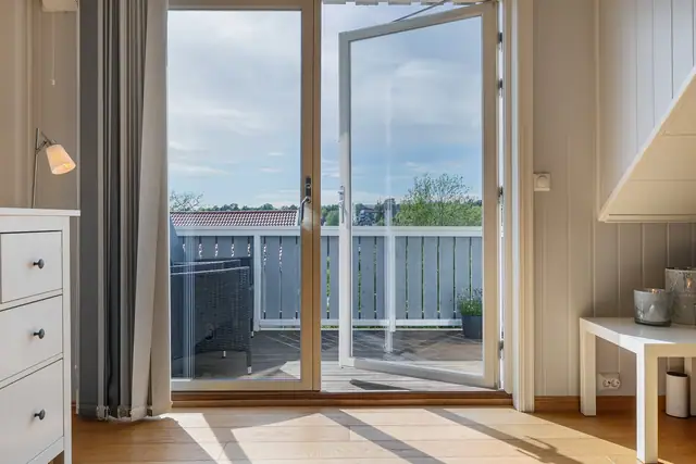 Generously sized detached house (registered as a semi-detached house) with large garage - Skovbølet above Wilbergjordet — image 26