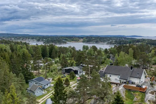Høstpris! Koselig hytte m/anneks og kort vei til nydelig sandstrand. Bilvei helt frem og mulighet for båtplass. — bilde 4