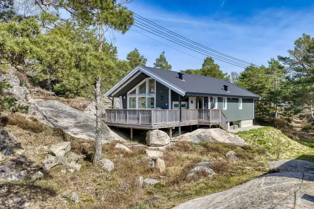 Attractive, well-kept all-year cabin from 2019 close to the water / possible boat mooring — image 3