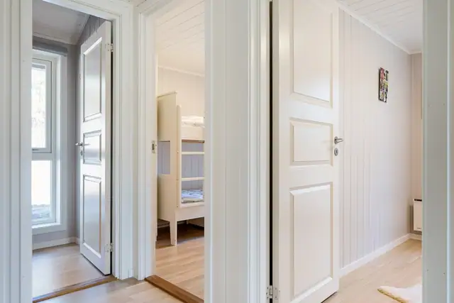 Attractive, well-kept all-year cabin from 2019 close to the water / possible boat mooring — image 26