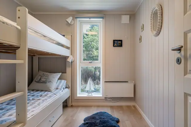 Attractive, well-kept all-year cabin from 2019 close to the water / possible boat mooring — image 35