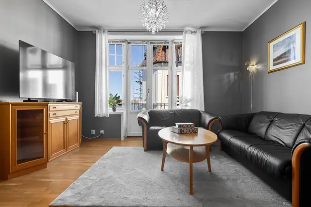 Selveierleilighet i 1. etasje med 2 soverom, vannbåren gulvvarme, elveutsikt og sentral beliggenhet på Sellebakk! — bilde 4