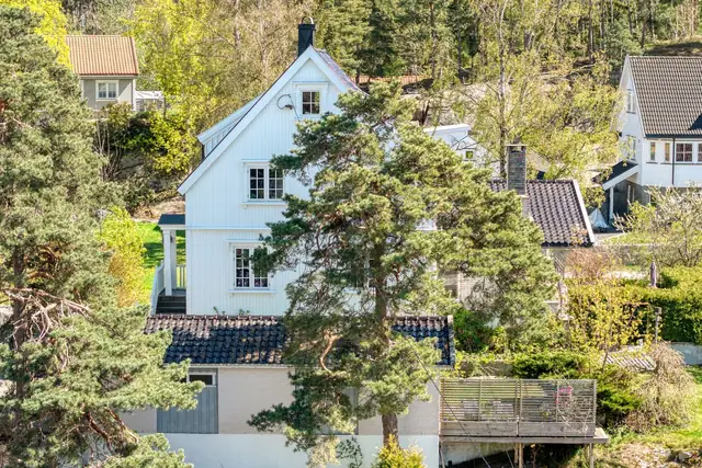 Klassisk og elegant villa i rolige og barnevennlige omgivelser - en kort spasertur fra sentrum | Ulvedalen, Kråkerøy — bilde 6