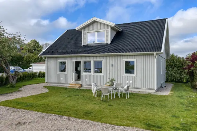 Newly built detached house in maritime surroundings by the marina in Ålebukta - Gressvik — image 7