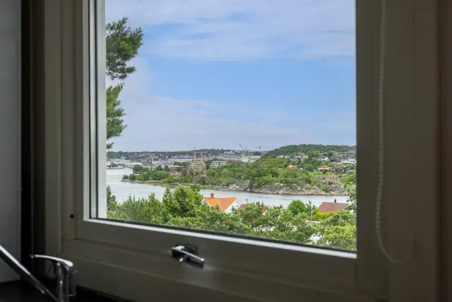 Sjarmerende hytte med gode sol- og utsiktsforhold på Gressvik, Fredrikstad | P-plass & innlagt VA — bilde 17