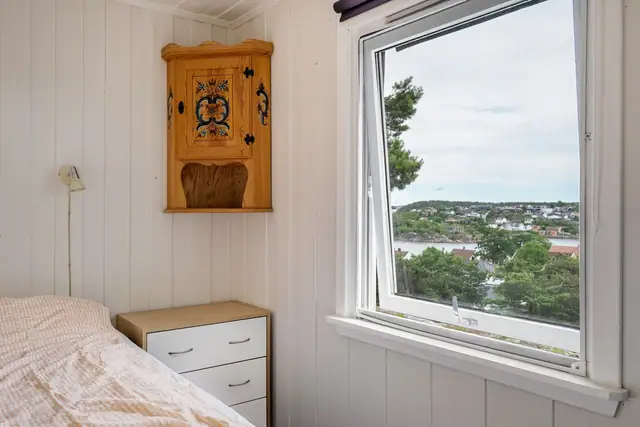 Sjarmerende hytte med gode sol- og utsiktsforhold på Gressvik, Fredrikstad | P-plass & innlagt VA — bilde 20