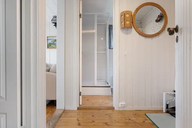 Sjarmerende hytte med gode sol- og utsiktsforhold på Gressvik, Fredrikstad | P-plass & innlagt VA — bilde 24