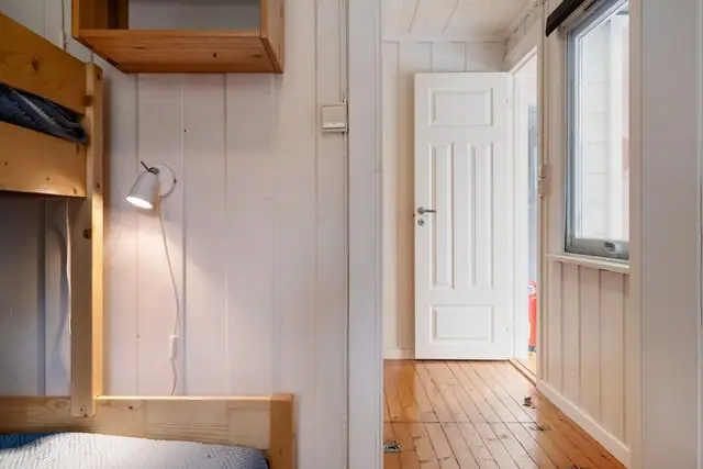 Sjarmerende hytte med gode sol- og utsiktsforhold på Gressvik, Fredrikstad | P-plass & innlagt VA — bilde 30