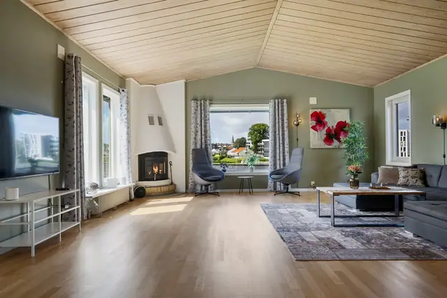 Fra hovestuen i første etasje.
