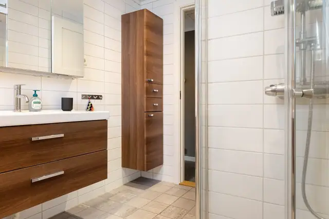 Første linje mot vannet, rett ved Gamlebyen - Prestelandet - flott utsikt, alt på ett plan. — bilde 34