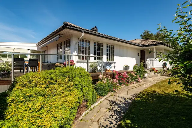 Generously sized detached house with integral garage in family-friendly surroundings - at the end of a cul-de-sac on Slevik Platå — image 12