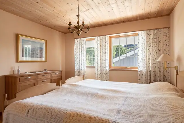 Generously sized detached house with integral garage in family-friendly surroundings - at the end of a cul-de-sac on Slevik Platå — image 33