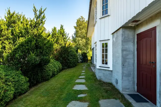 Generously sized detached house with integral garage in family-friendly surroundings - at the end of a cul-de-sac on Slevik Platå — image 5