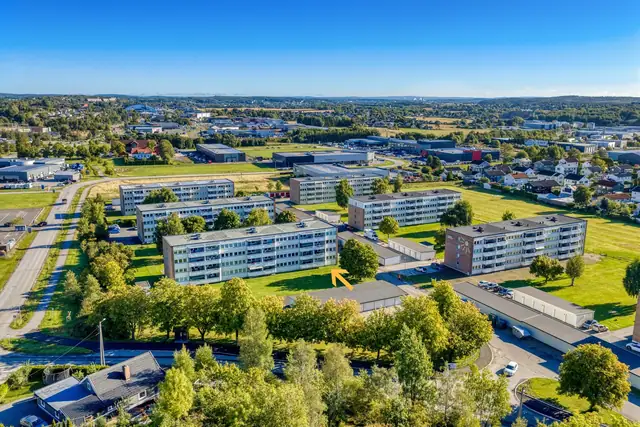 Praktisk og romslig 3-roms andelsleilighet i 1. etasje på Østgårdfeltet.