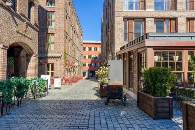 Spennende toroms m/ tilgang til stor takterrasse mot Nygaardsplassen - Midt i sentrum