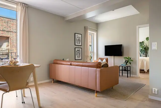 Characterful two-room flat with access to a large roof terrace overlooking Nygaardsplassen - in the heart of the town centre — image 11
