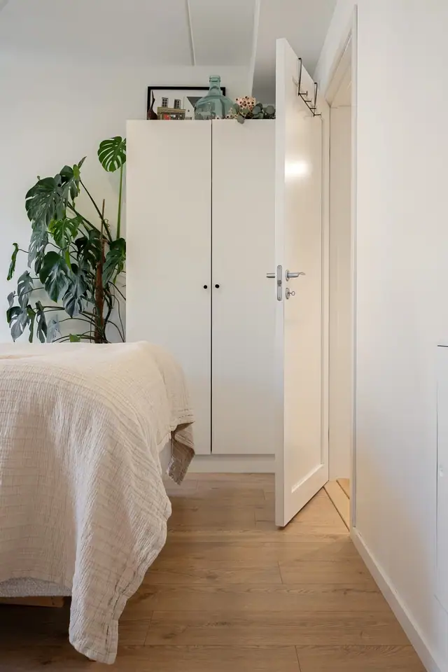 Characterful two-room flat with access to a large roof terrace overlooking Nygaardsplassen - in the heart of the town centre — image 14