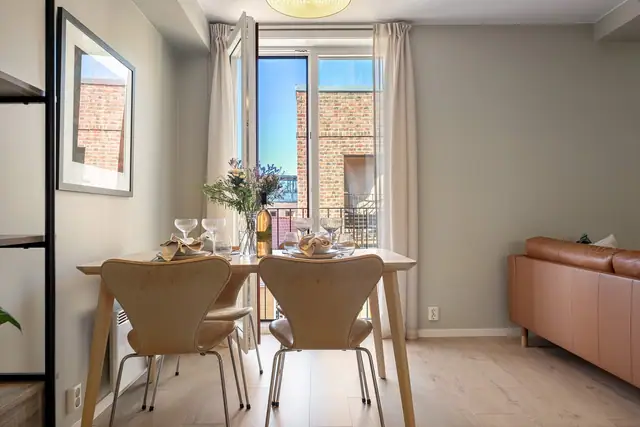 Characterful two-room flat with access to a large roof terrace overlooking Nygaardsplassen - in the heart of the town centre — image 9