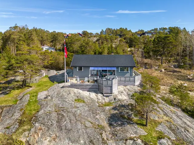 Moderne og romslig hytte, nydelig belligende i Gjøkvika på Søndre Sandøy — bilde 5