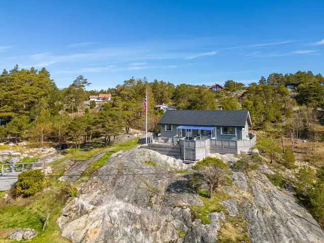 Moderne og romslig hytte, nydelig belligende i Gjøkvika på Søndre Sandøy — bilde 6
