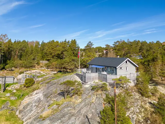 Moderne og romslig hytte, nydelig belligende i Gjøkvika på Søndre Sandøy — bilde 7